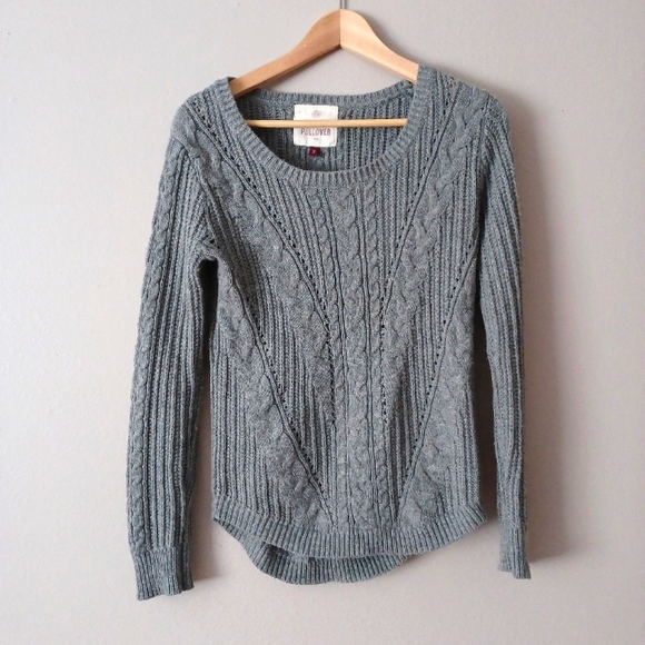 Grey knit sweater - Picture 1 of 2